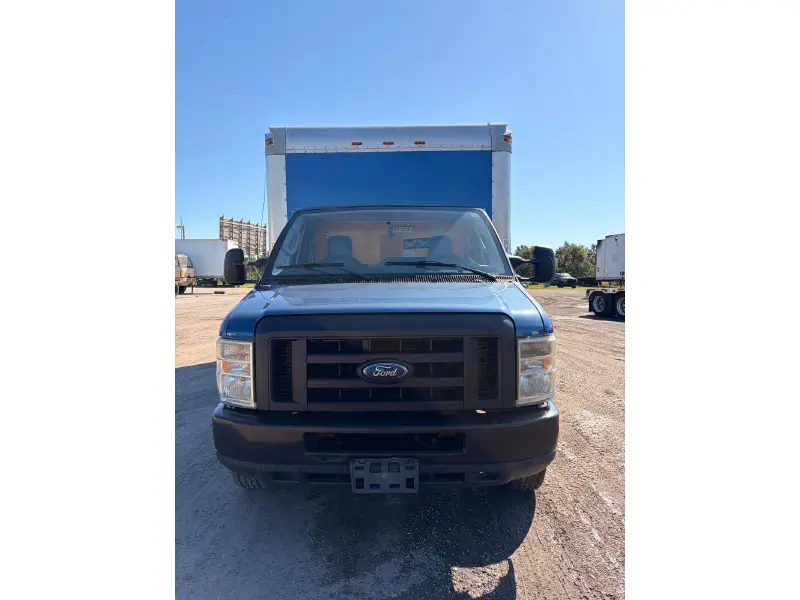 2012 FORD E350