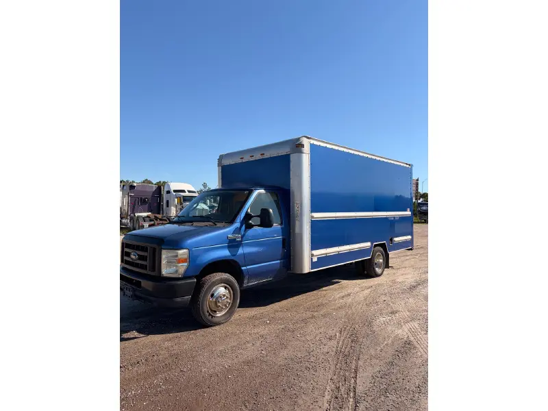 2012 FORD E350
