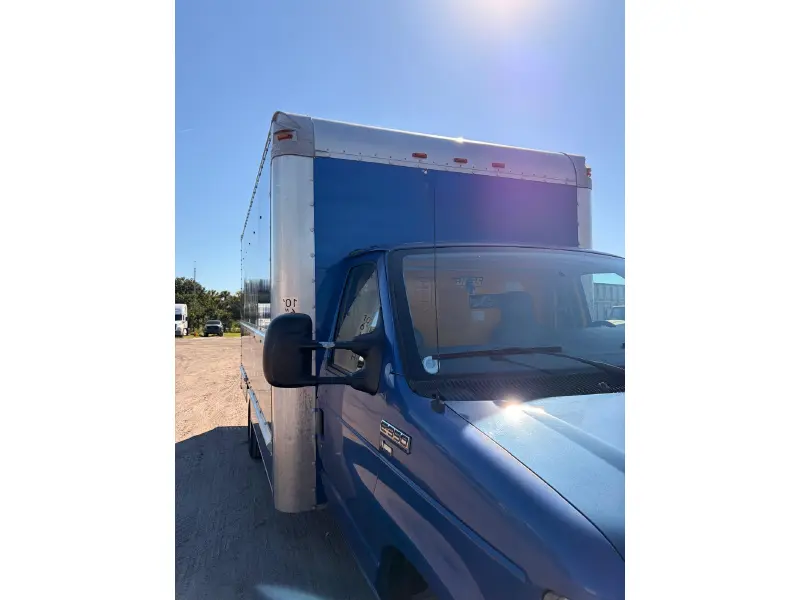 2012 FORD E350 