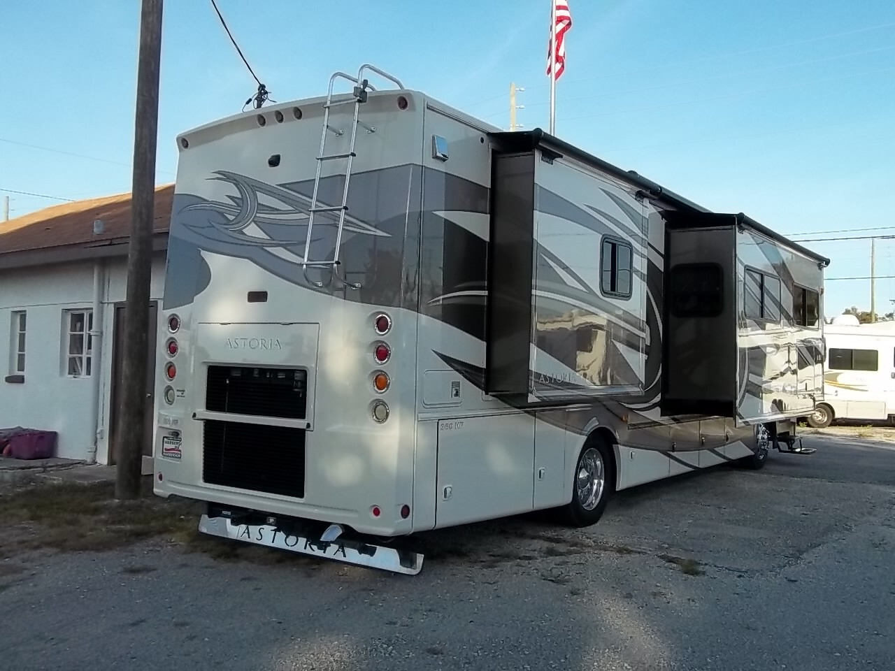 2012 Thor Motor Coach Astoria 36MQ in clearwater FL