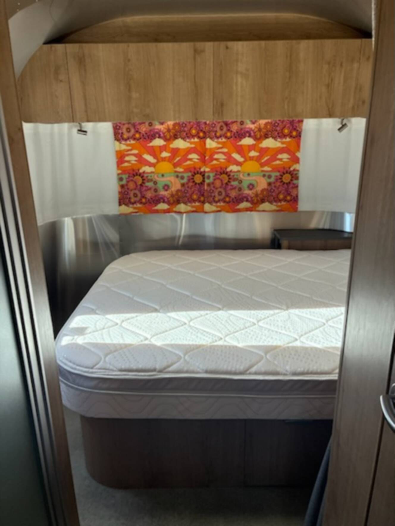 A photo of this 2025 Airstream TRADE WIND 25FBQH