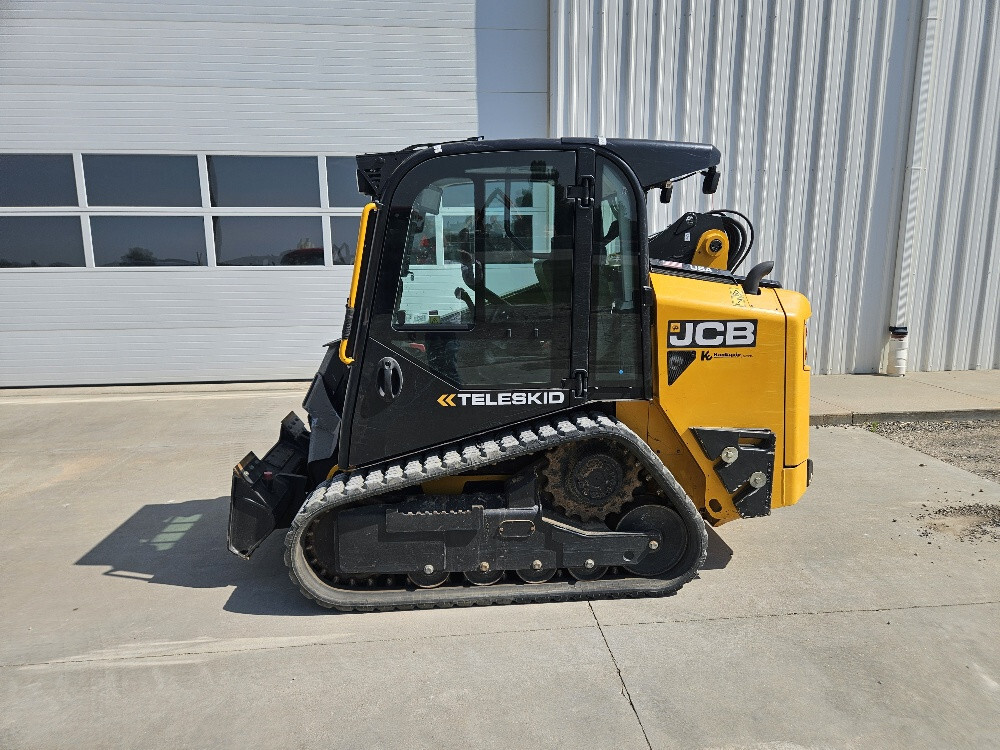 2023 JCB 2TS-7T in Wamego, KS
