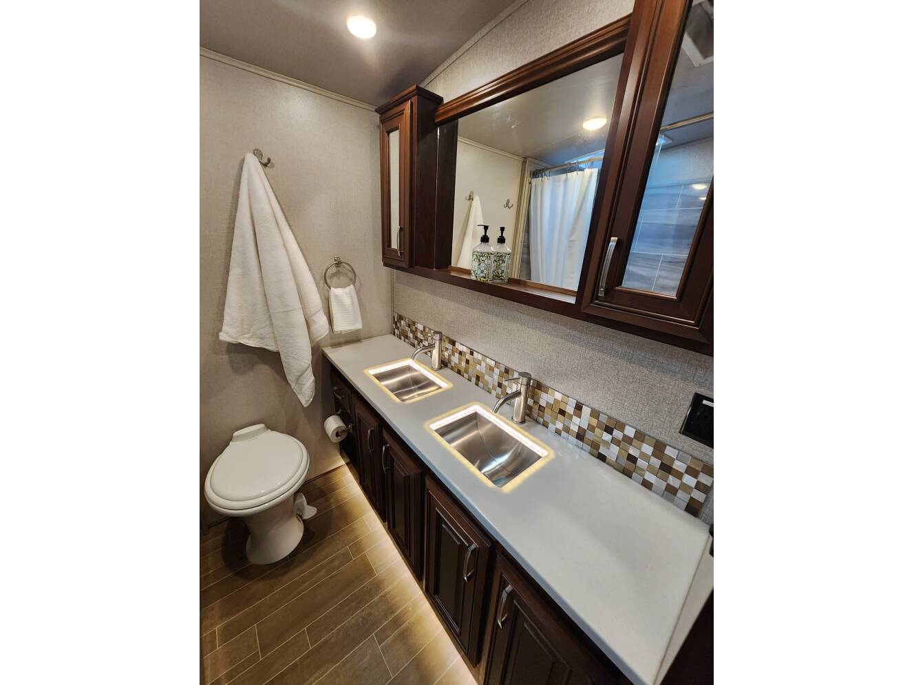 A photo of this 2019 Jayco PINNACLE 36SSWS