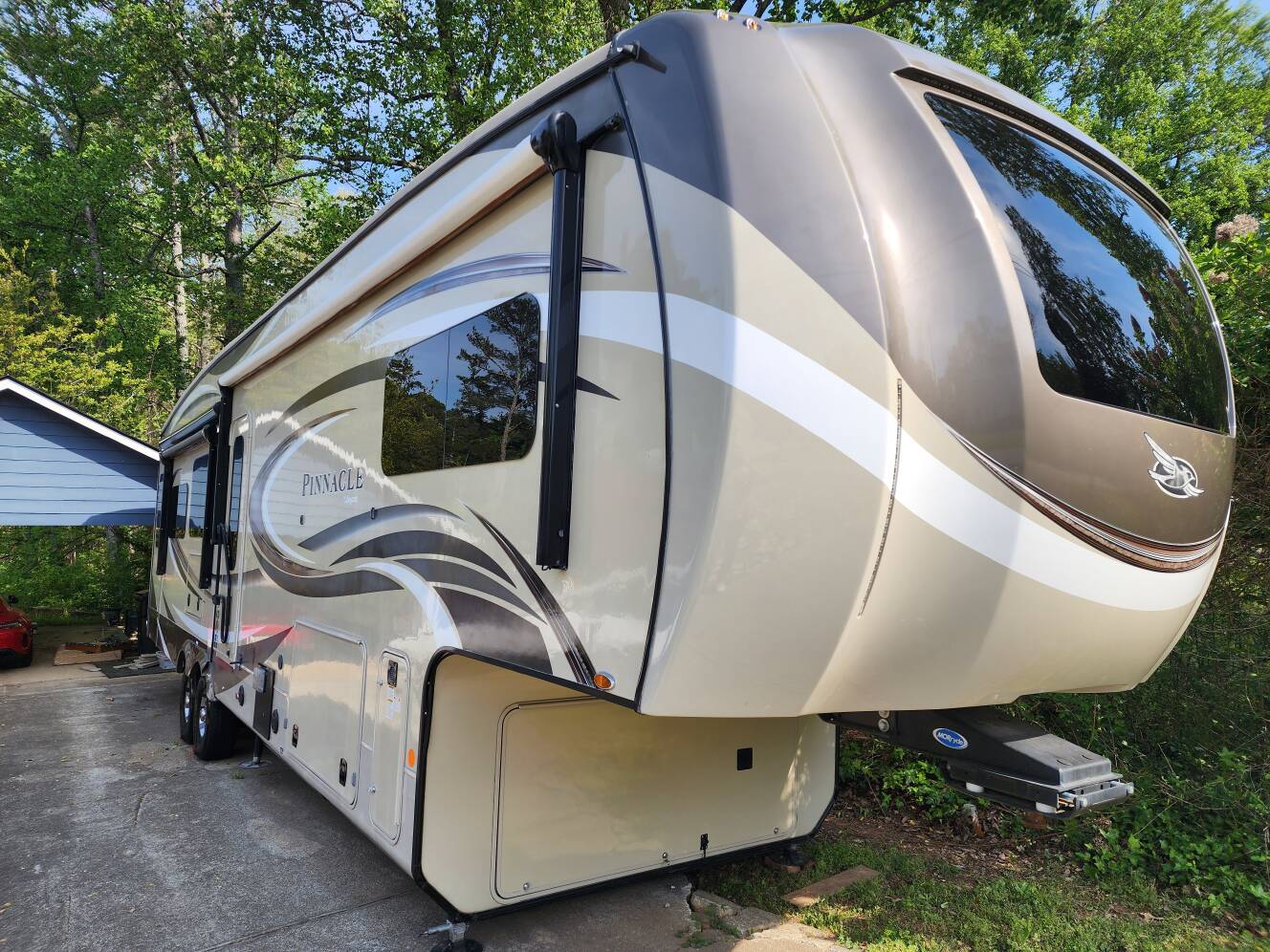 A photo of this 2019 Jayco PINNACLE 36SSWS