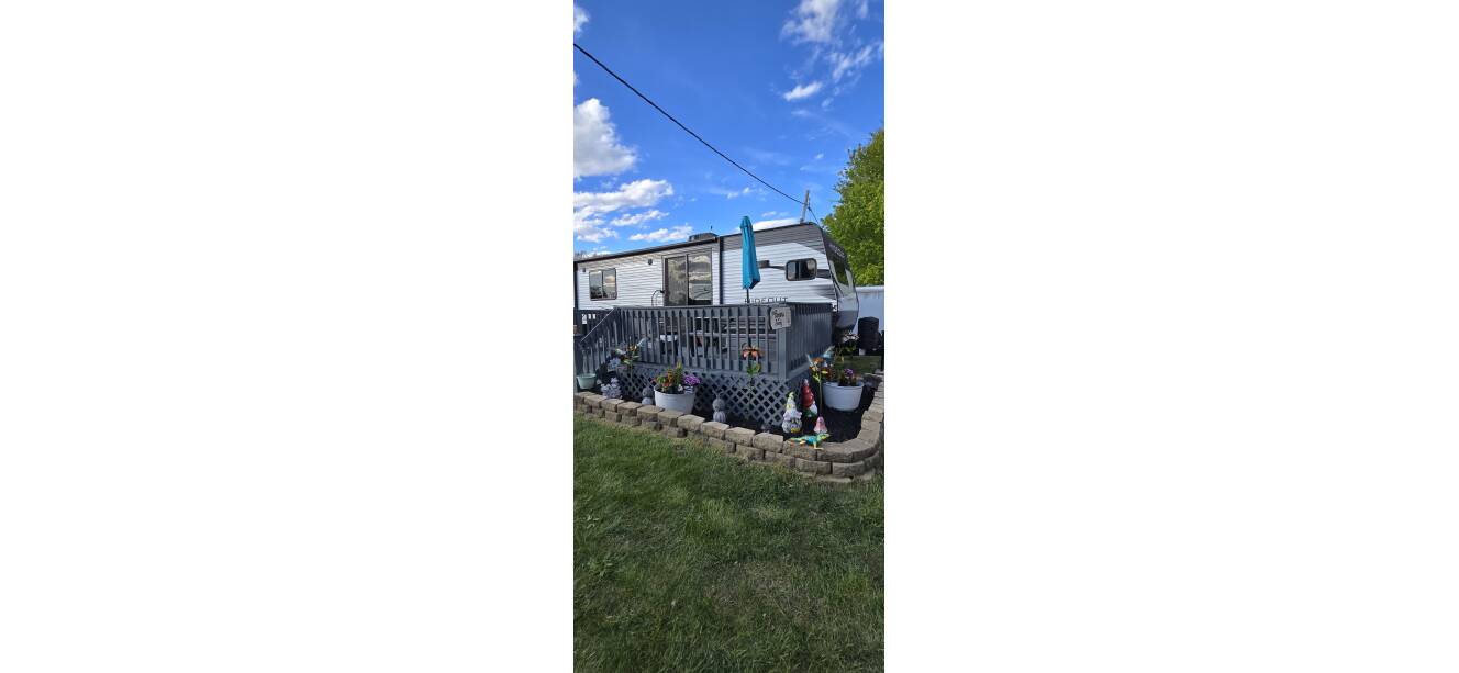 A photo of this 2021 Keystone HIDEOUT 38FKTS