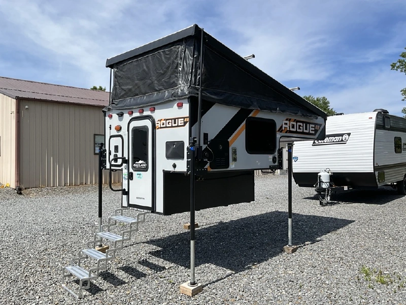 2022 PALOMINO ROGUE EB-2