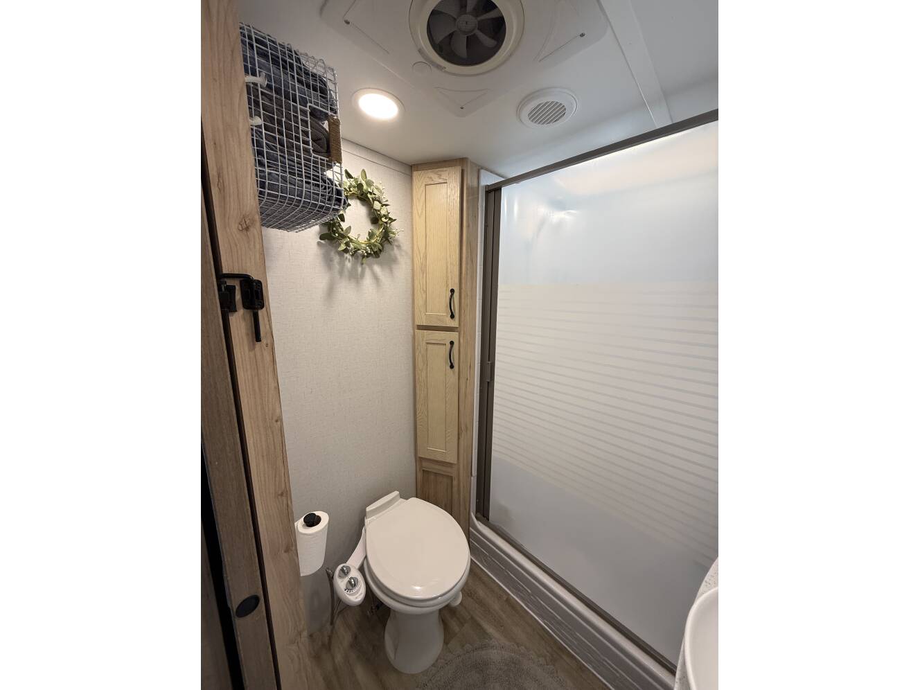 A photo of this 2022 Alliance Rv AVENUE 32RLS