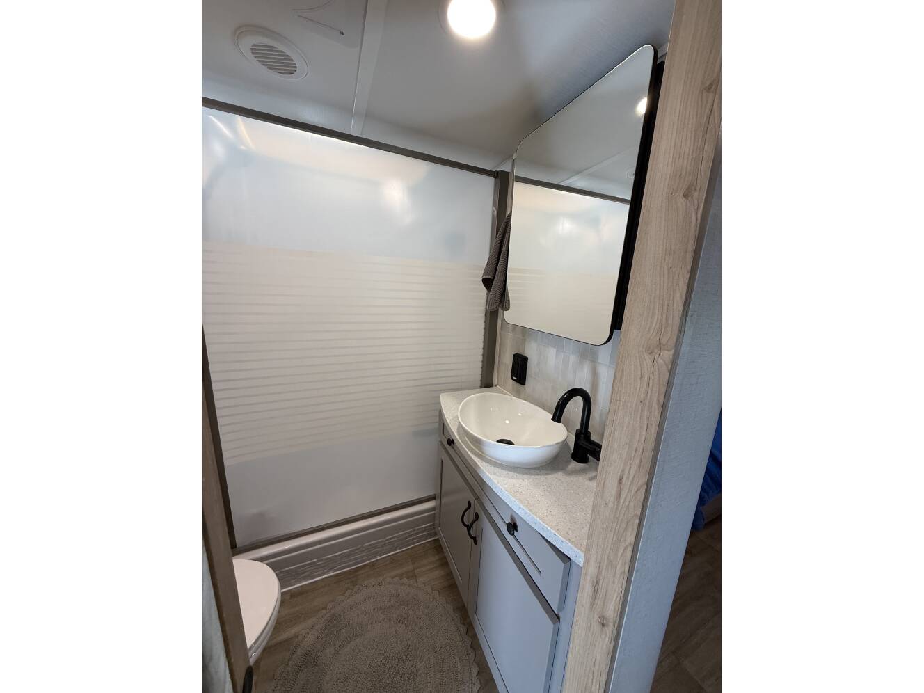 A photo of this 2022 Alliance Rv AVENUE 32RLS