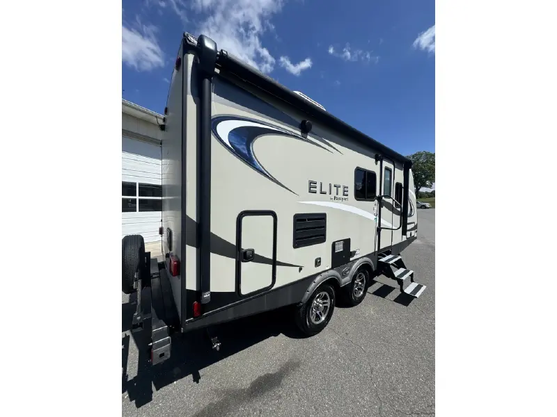 2018 KEYSTONE PASSPORT 19RB