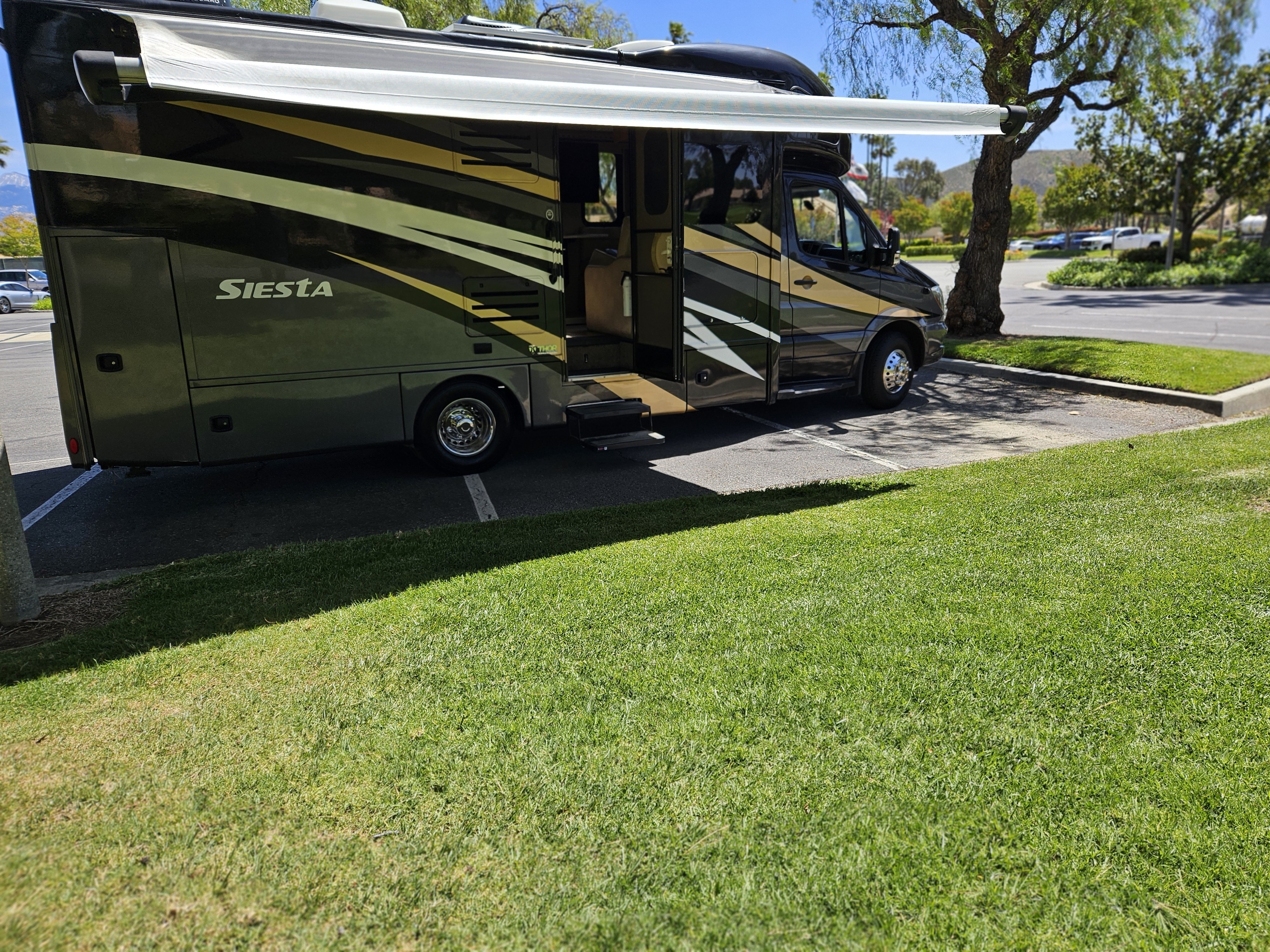 2019 Thor Motor Coach SIESTA SPRINTER 24SK in banning CA
