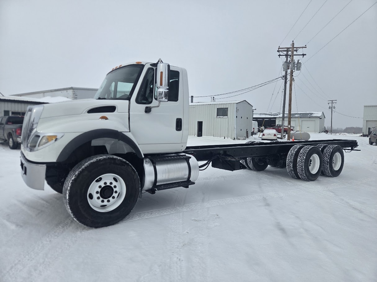 2006 INTERNATIONAL 7600 in Bonduel, WI