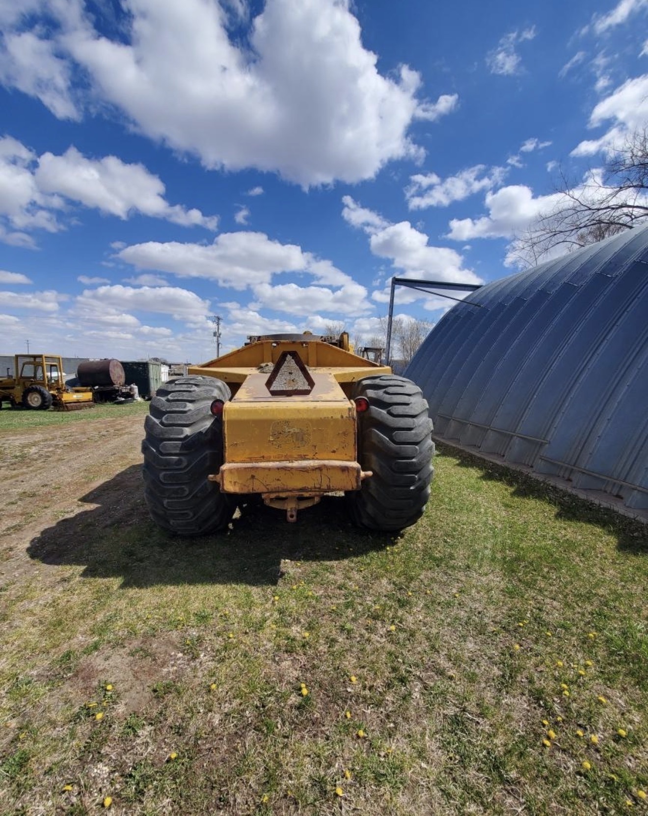 JOHN DEERE 5010-I in Minot, ND