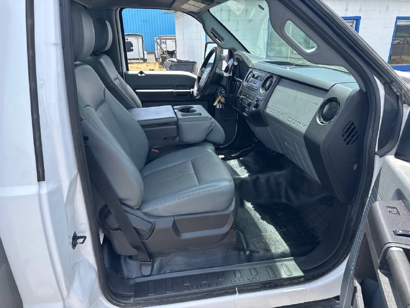 2014 FORD F550