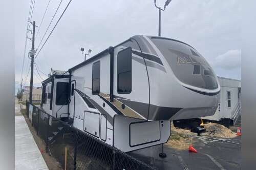 2022 Alliance Rv PARADIGM 372RK in inverness FL