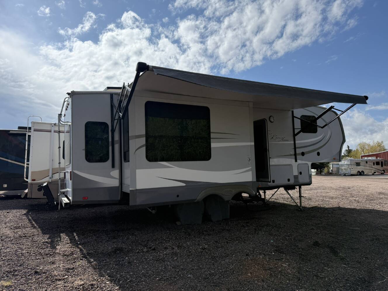 A photo of this 2014 Open Range ROAMER 316RLS