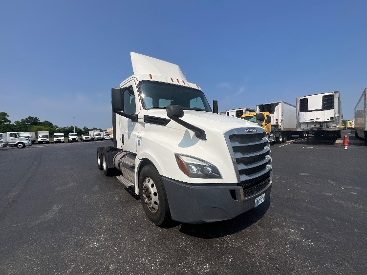 2019 FREIGHTLINER CASCADIA 126 in Swedesboro, NJ