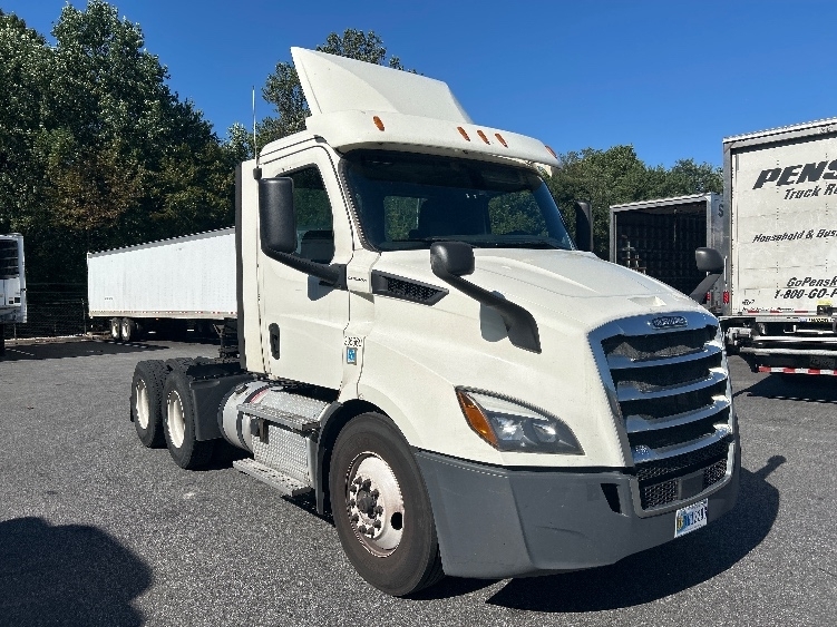 2019 FREIGHTLINER CASCADIA 116 in Belcamp, MD
