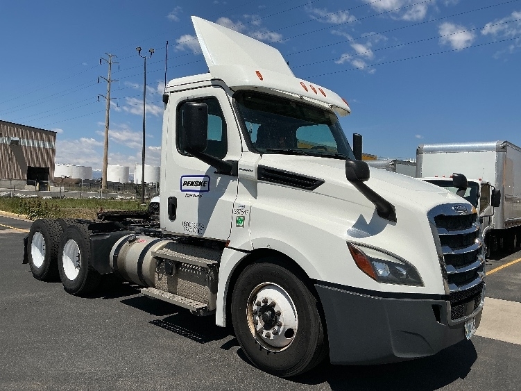 2020 FREIGHTLINER CASCADIA 126 in Denver, CO