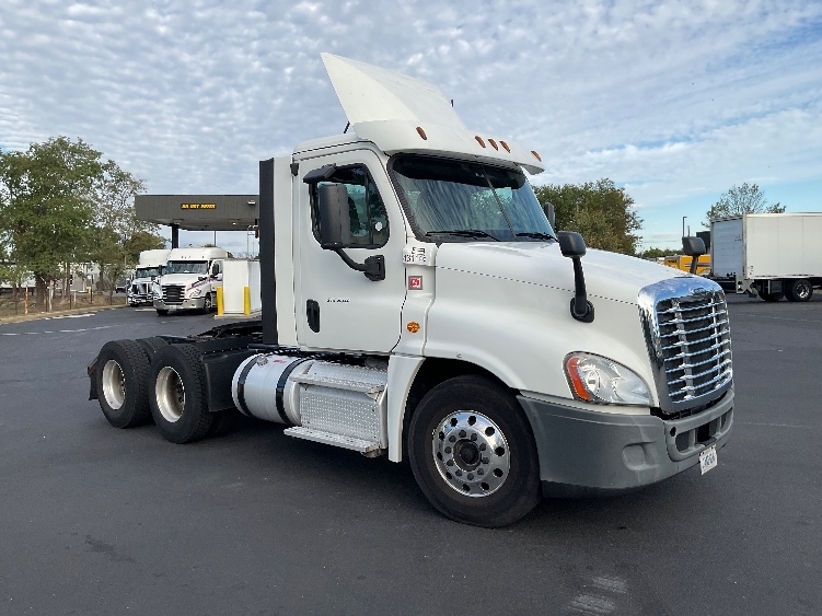 2018 FREIGHTLINER CASCADIA 125 in Milford, DE