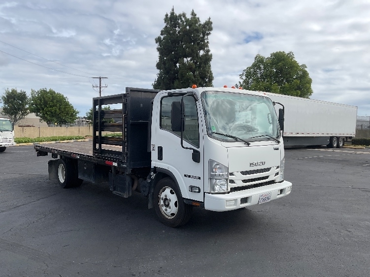 2021 ISUZU NRR in Fontana, CA
