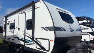 2022 FOREST RIVER SURVEYOR LEGEND 203RKLE