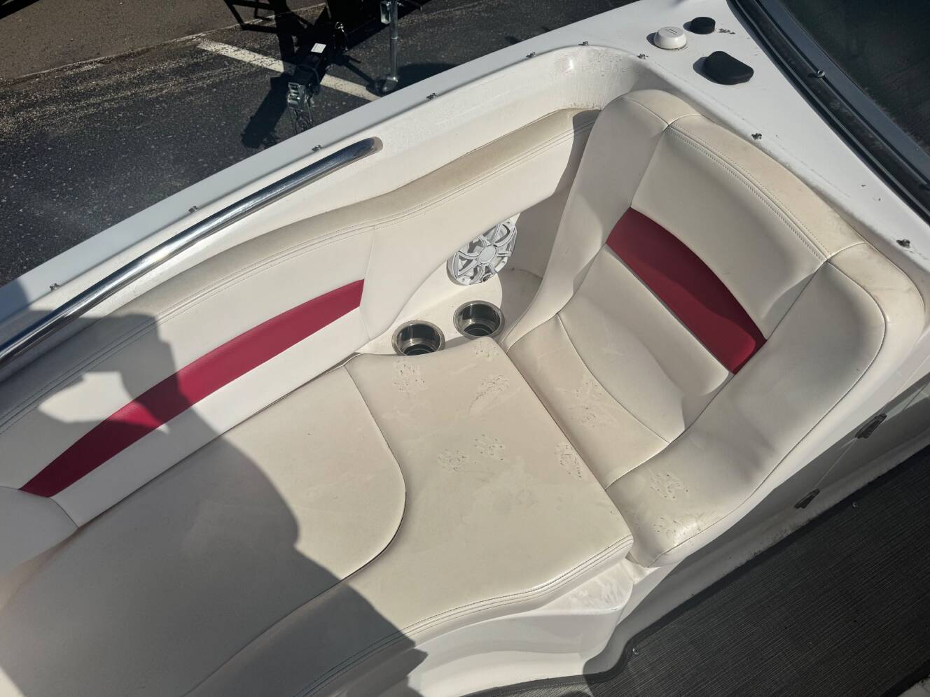A photo of this 2019 Chaparral 244 Sunesta Surf