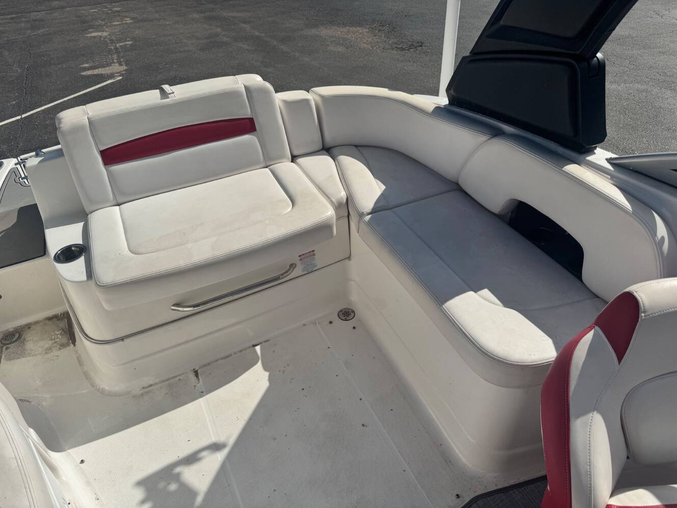 A photo of this 2019 Chaparral 244 Sunesta Surf