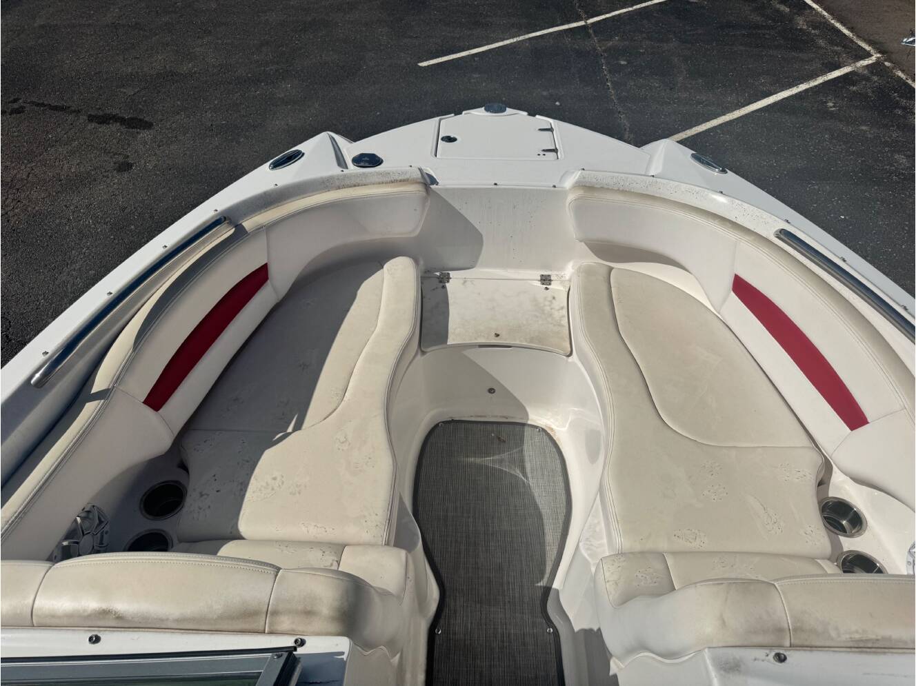 A photo of this 2019 Chaparral 244 Sunesta Surf