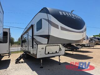 2023 FOREST RIVER ROCKWOOD SIGNATURE 2891BH