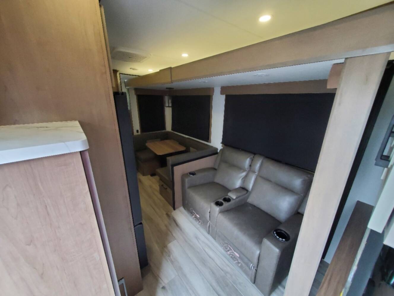 A photo of this 2026 Kz Durango Half-Ton D286BHD