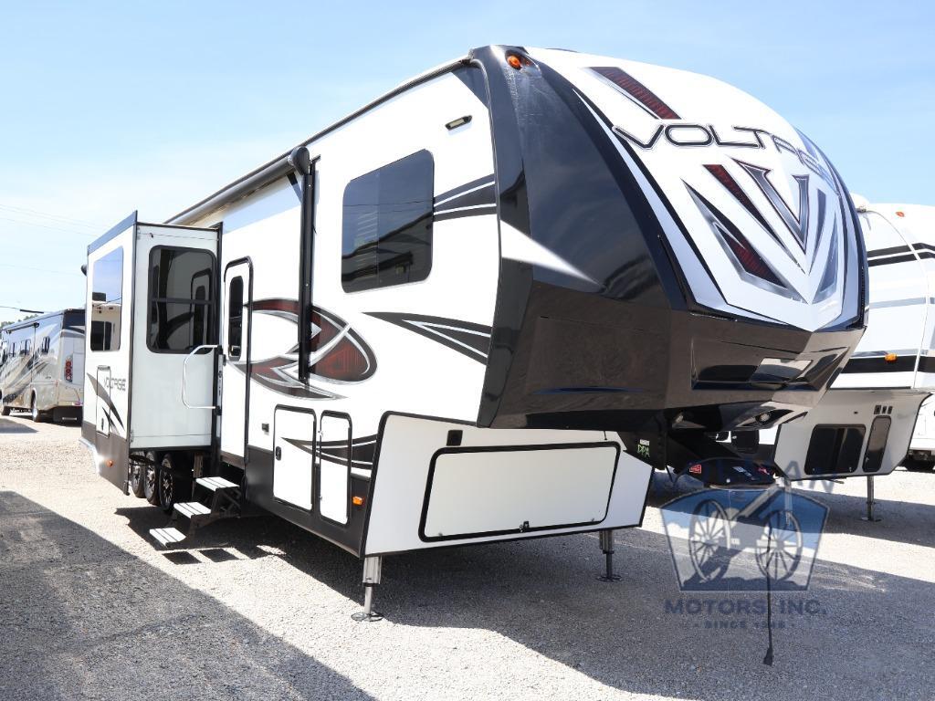 2018 Dutchmen Rv Voltage V3805 in batavia OH
