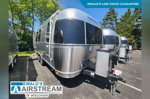 2026 Airstream Flying Cloud 23FB Twin in hales corners WI