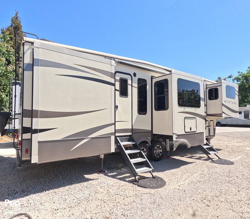 2018 Keystone Montana 3730FL in simi valley CA