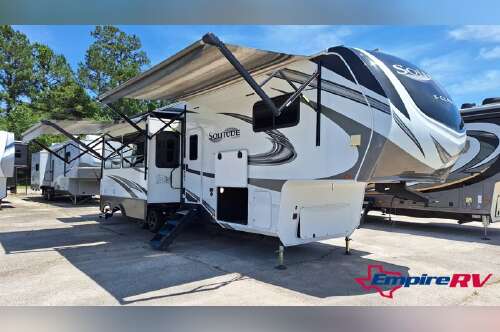 2021 Grand Design Solitude 3740BHR in liberty TX
