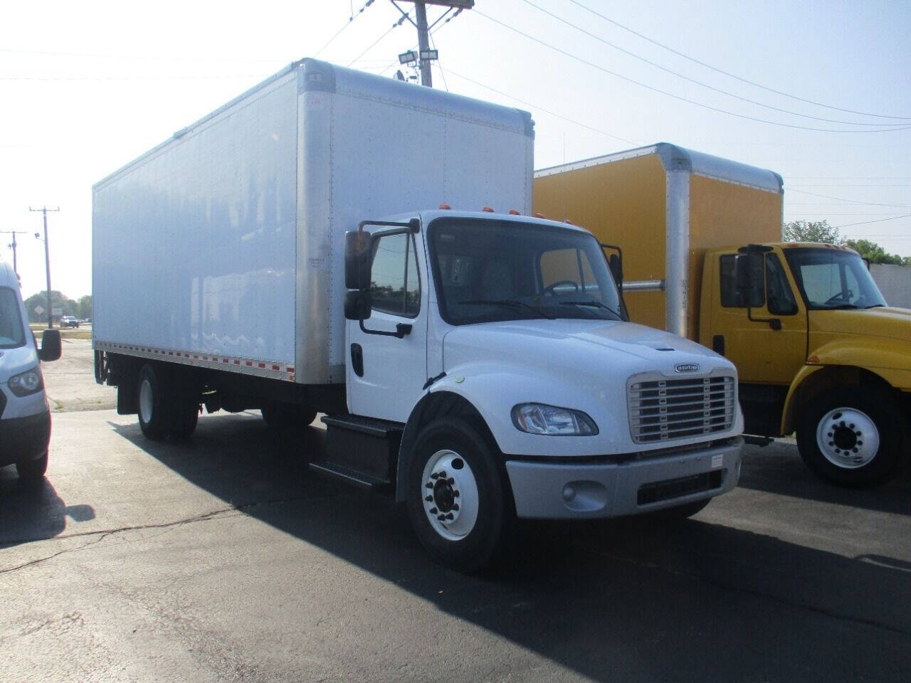 2018 FREIGHTLINER BUSINESS CLASS M2 106 in Loves Park, IL