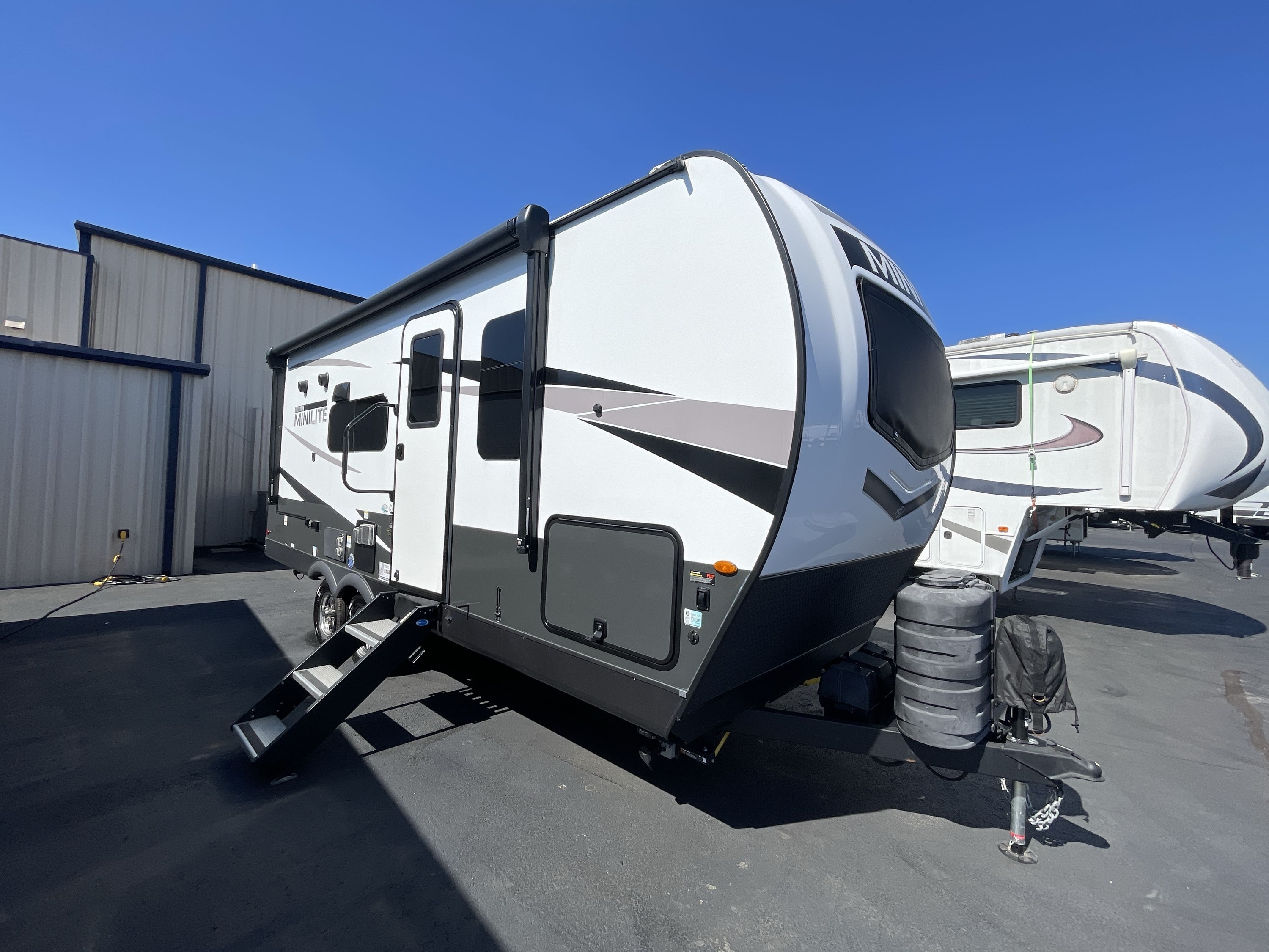 Forest River Rockwood Mini Lite 2104S RVs For Sale - RV Trader