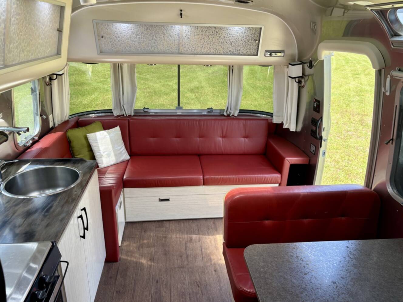 A photo of this 2019 Airstream INTERNATIONAL SERENITY 28RB TWIN