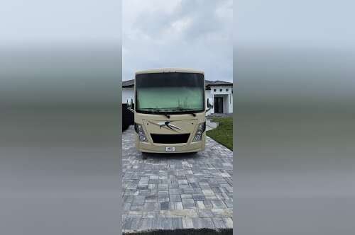2018 Thor Motor Coach FREEDOM TRAVELER A30 in fort lauderdale FL