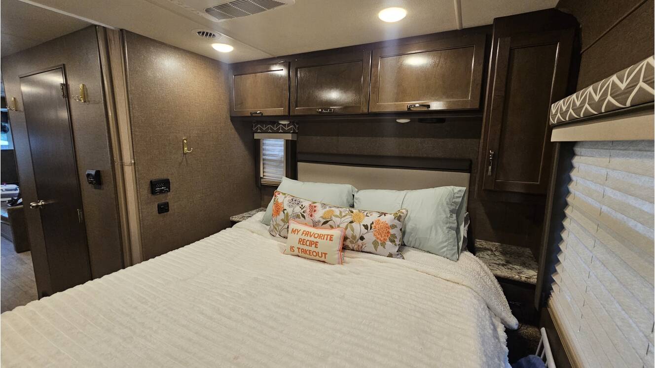 A photo of this 2018 Thor Motor Coach FREEDOM TRAVELER A30