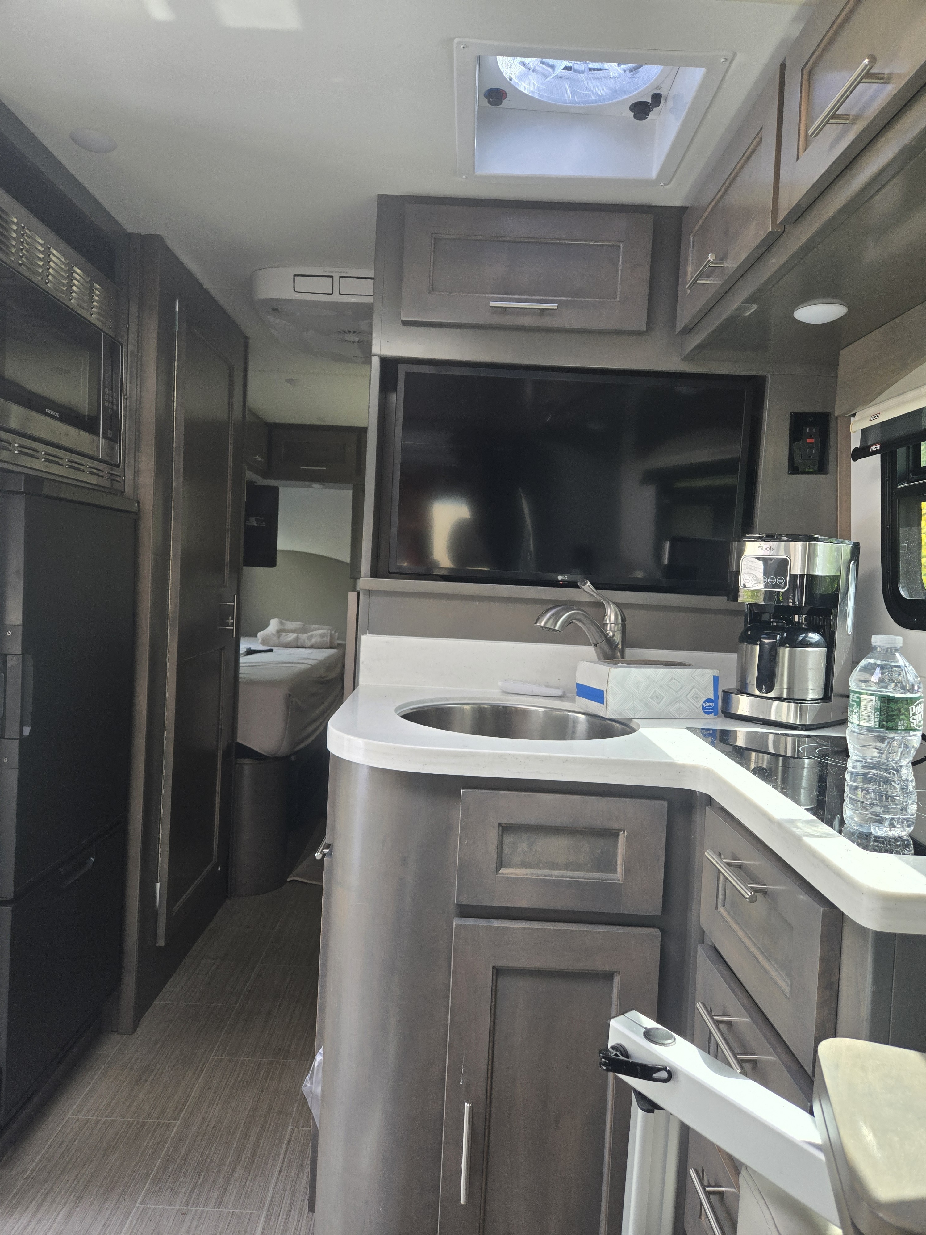 2023 Regency Conversions ULTRA BROUGHAM 25 TB in eastchester NY