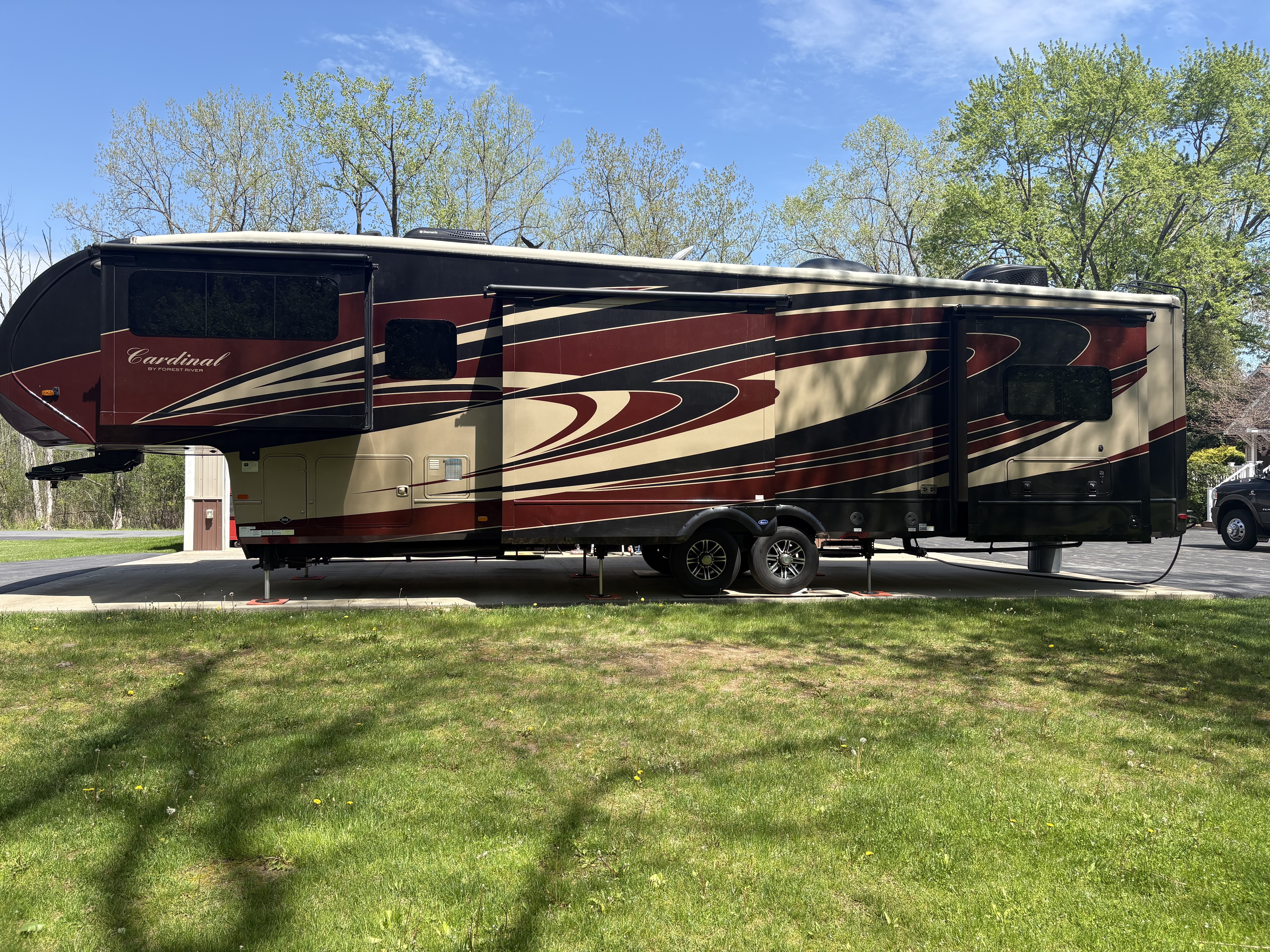 2016 Forest River CARDINAL LUXURY 3825FLX RV