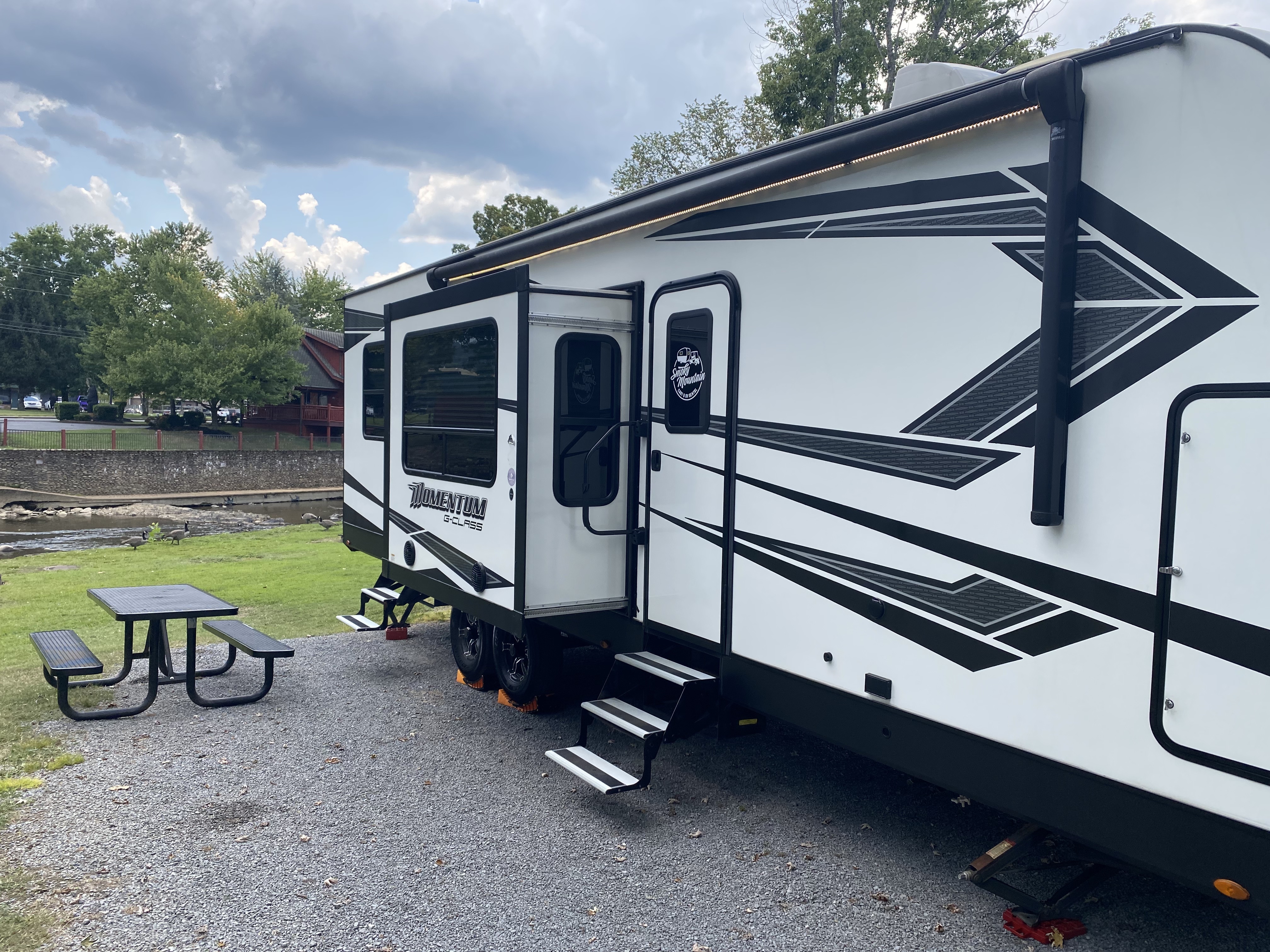 2020 Grand Design MOMENTUM G-CLASS 29G RV