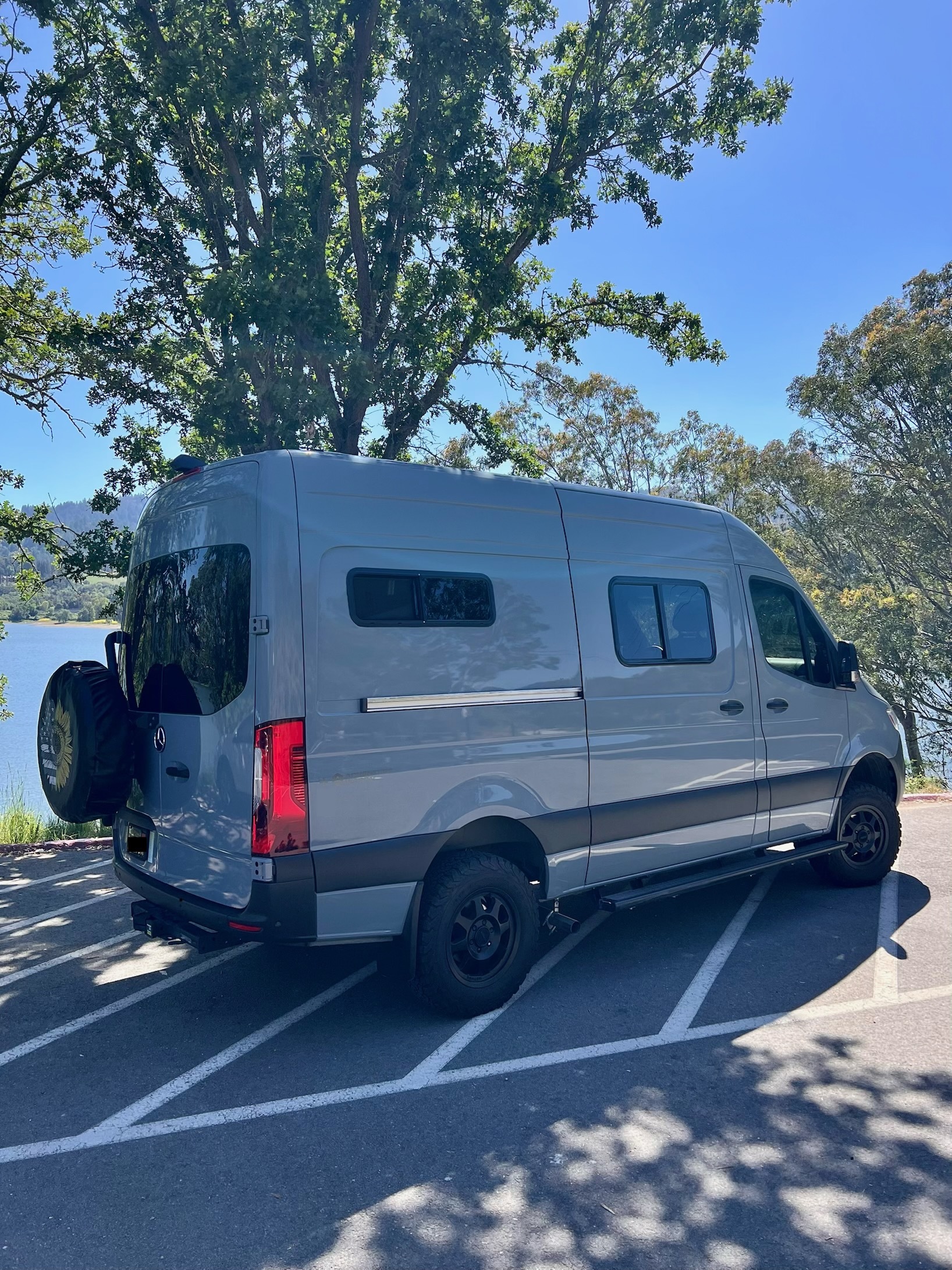 2023 Winnebago ADVENTURE WAGON 44M RV