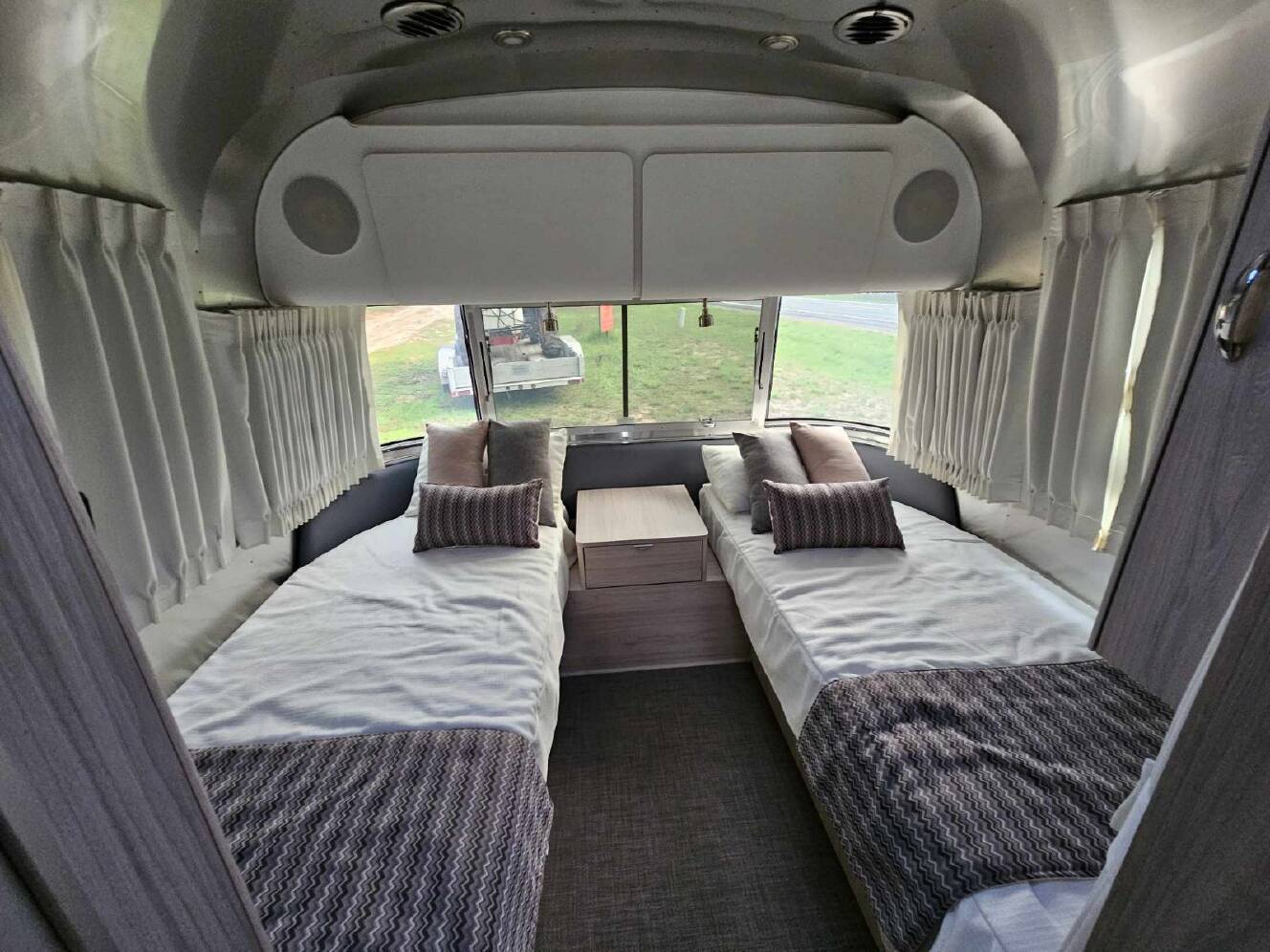 A photo of this 2022 Airstream GLOBETROTTER 25FB TWIN