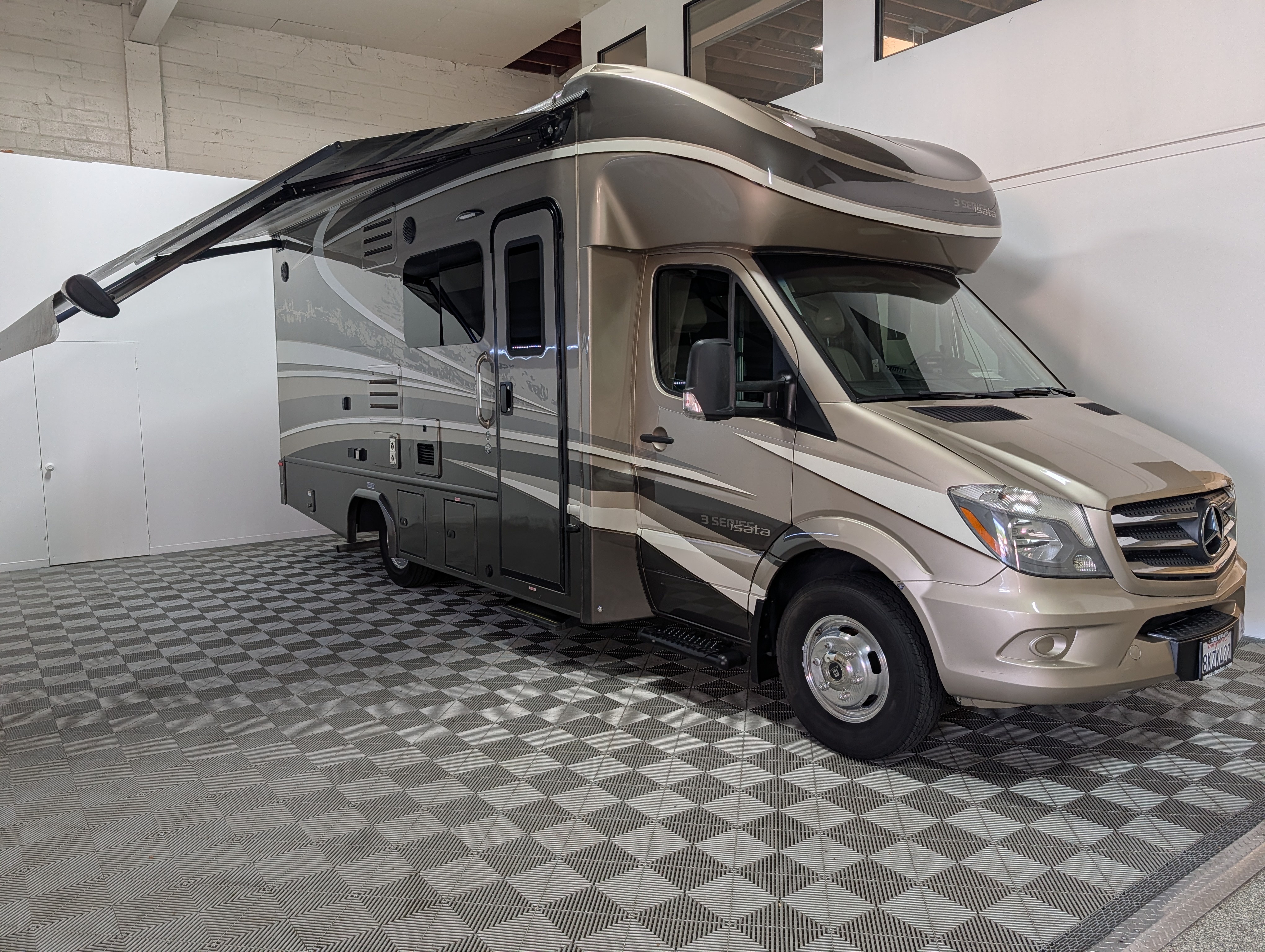 2019 Dynamax Corp ISATA 3 SERIES 24FW in chico CA