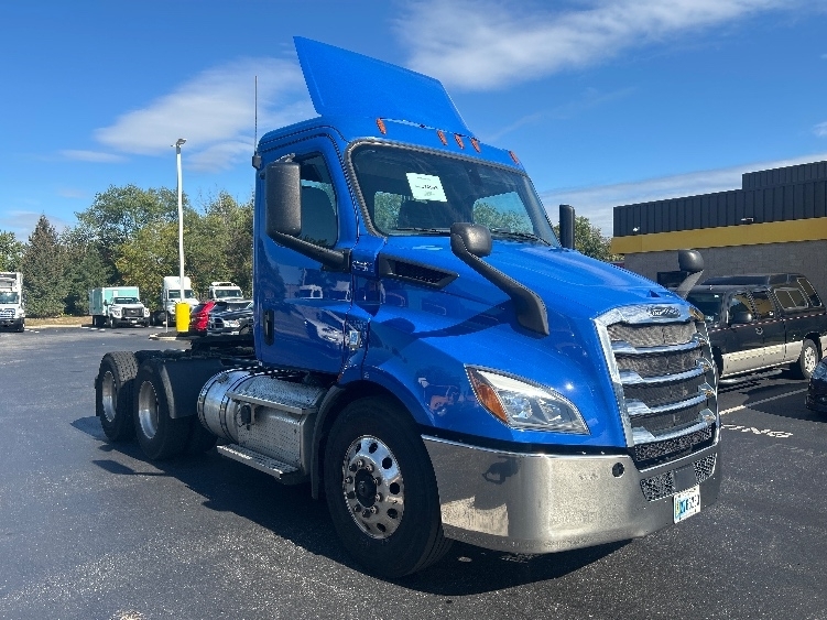 2019 FREIGHTLINER CASCADIA 116 in Swedesboro, NJ