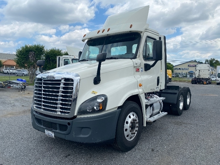 2018 FREIGHTLINER CASCADIA 125 in New Castle, DE