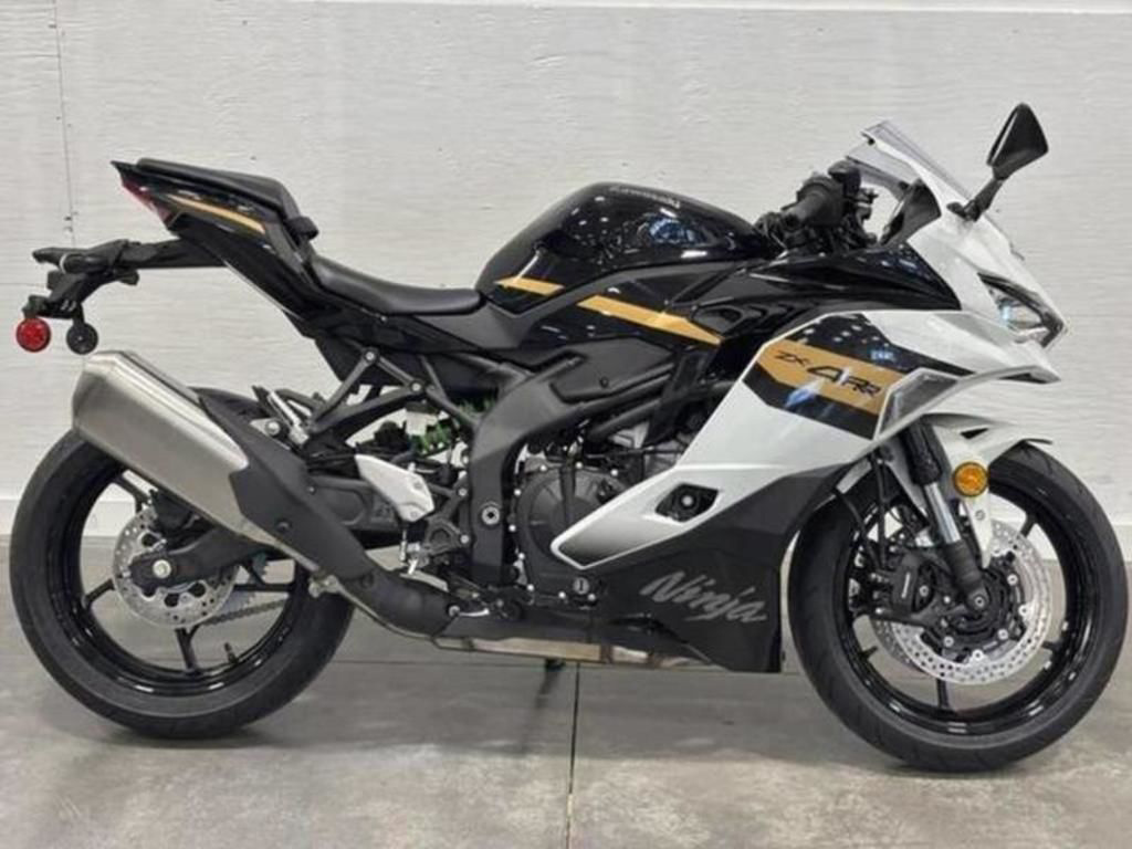 White Kawasaki Ninja Cruiser Motorcycles For Sale in Ohio - Cycle