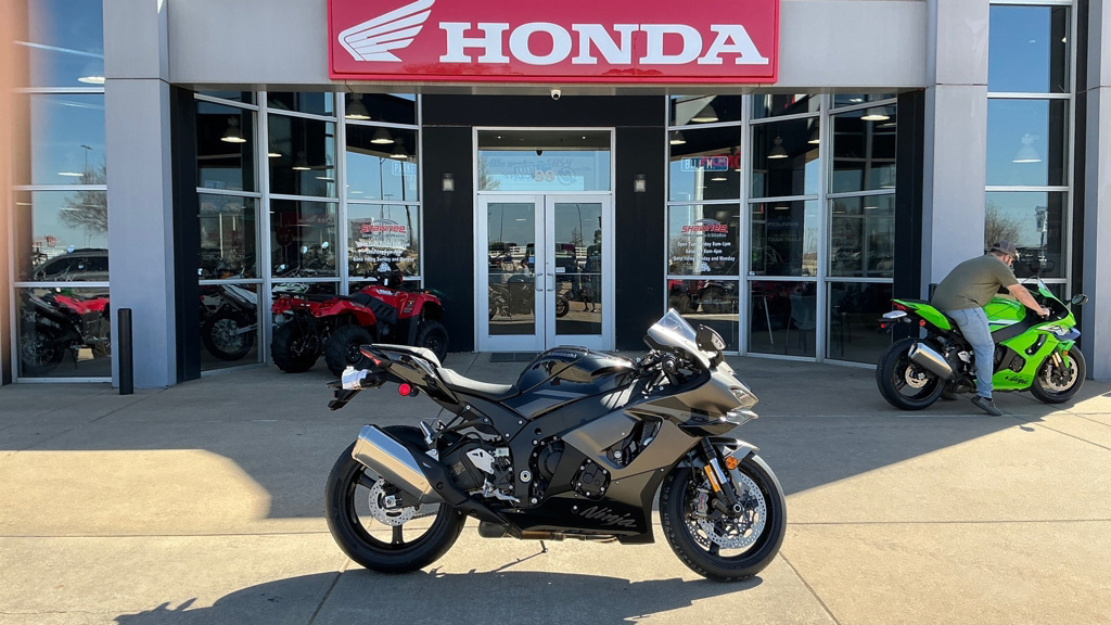 とと Gray Honda,yamaha,kawasaki,suzuki,triumph,victory,american