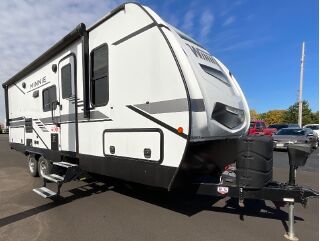2022 WINNEBAGO MINNIE 2201MB